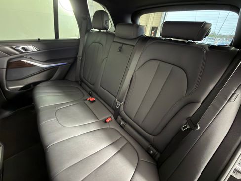 Used 2021 BMW X5 sDrive40i w/ Premium Package 2 image 29