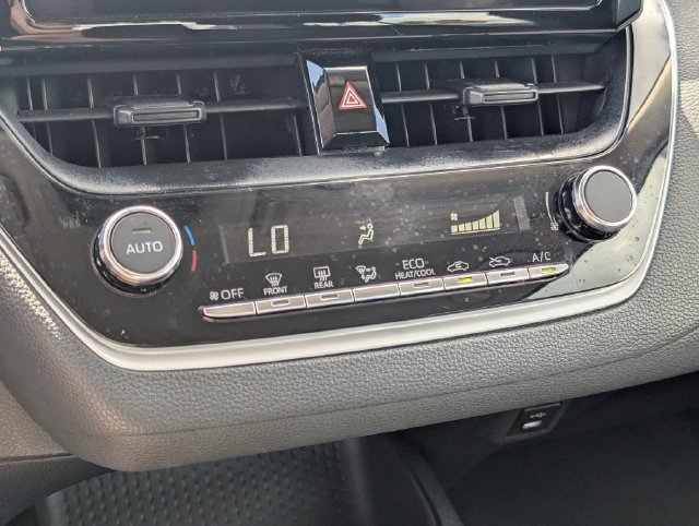 Used 2024 Toyota Corolla LE FWD image 21