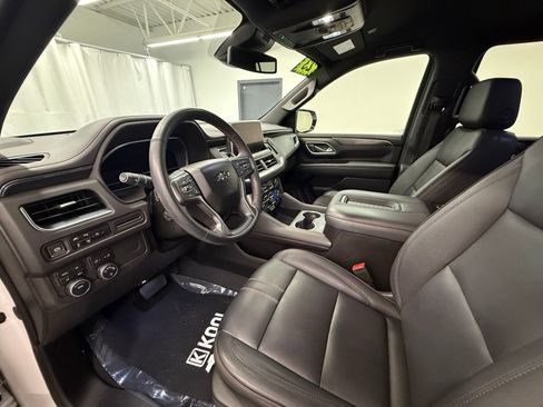 Used 2023 Chevrolet Tahoe RST w/ Luxury Package AWD/4WD image 11