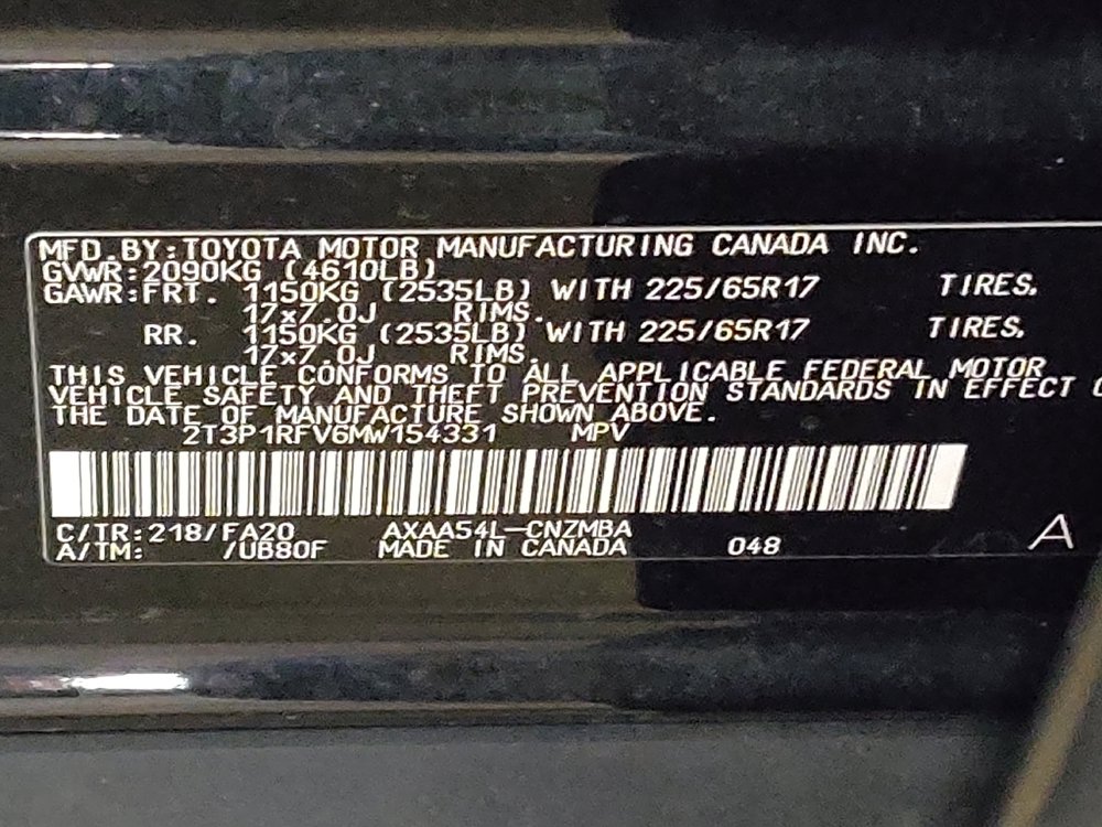 Used 2021 Toyota RAV4 XLE AWD/4WD image 33