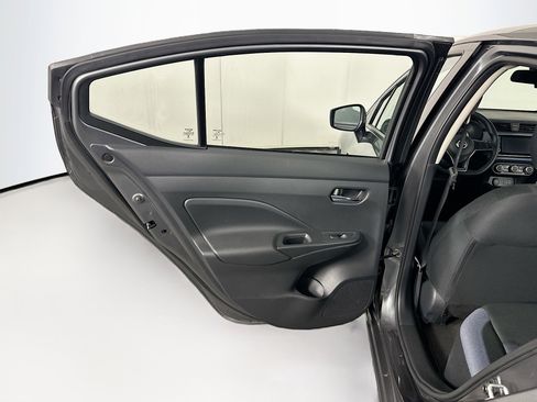 Used 2025 Nissan Versa SV image 23