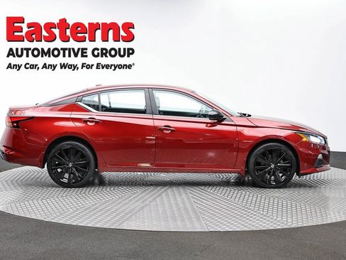 Used 2022 Nissan Altima 2.5 SR AWD/4WD image 4