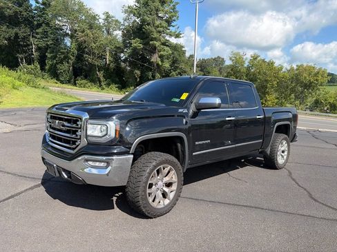 Used 2018 GMC Sierra 1500 SLT w/ SLT Premium Package AWD/4WD image 4