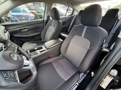 Used 2025 Nissan Sentra SV FWD image 34
