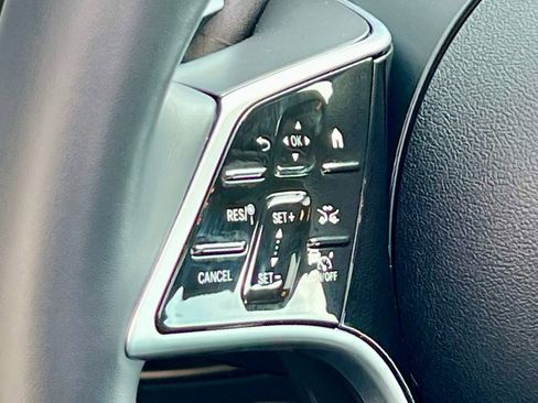 Certified 2026 Mercedes-Benz GLS 450 4MATIC image 19