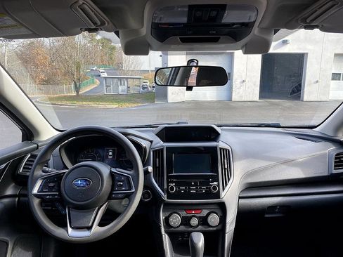 Used 2022 Subaru Impreza 2.0i Premium image 15