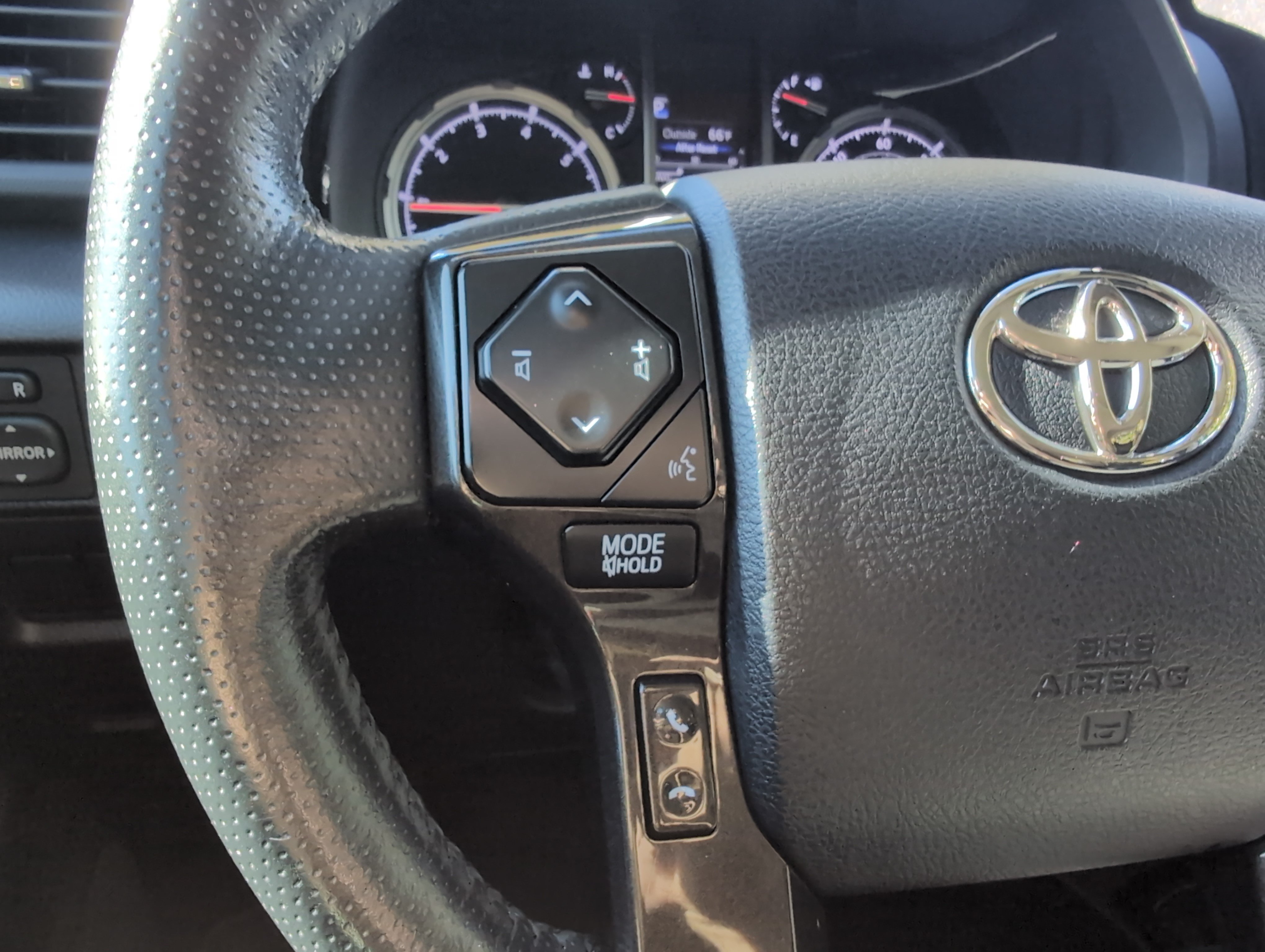 Certified 2023 Toyota 4Runner TRD Off-Road Premium w/ Moonroof Package AWD/4WD image 7