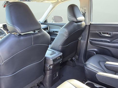 Used 2024 Toyota Grand Highlander XLE image 29