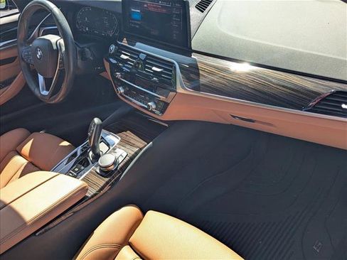 Certified 2023 BMW 540i 540i w/ Convenience Package image 20