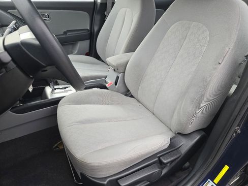 Used 2010 Hyundai Elantra GLS image 18