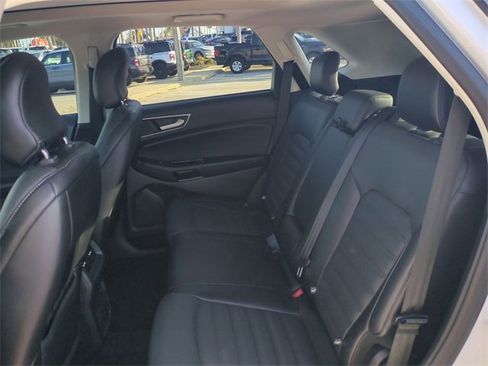 Used 2018 Ford Edge SEL w/ Equipment Group 201A image 14