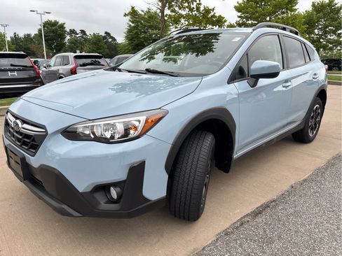 Used 2023 Subaru Crosstrek 2.0i Premium AWD/4WD image 4