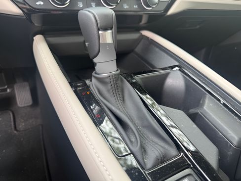 Used 2024 Honda Accord Touring image 30