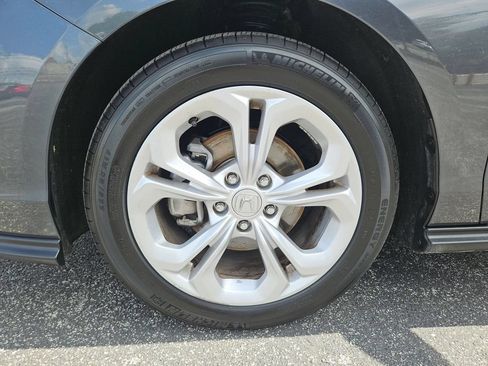 Used 2025 Honda Accord LX image 28