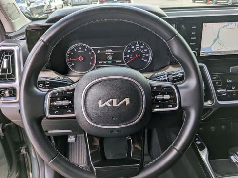 Used 2022 Kia Sorento S w/ Panoramic Sunroof Package AWD/4WD image 28