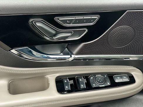 New 2026 Lincoln Corsair Reserve w/ Jet Appearance Package FWD image 21