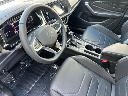 Used 2024 Volkswagen Jetta SEL FWD image 11