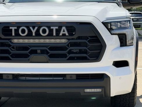 Used 2025 Toyota Sequoia TRD Pro AWD/4WD image 8