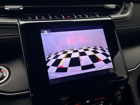 New 2025 Jeep Grand Cherokee L Laredo image 22