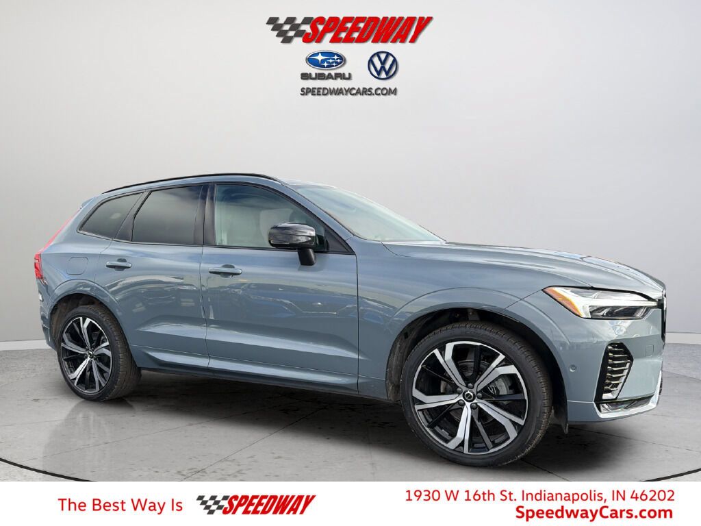 Used 2023 Volvo XC60 B5 Ultimate w/ Climate Package AWD/4WD image 1