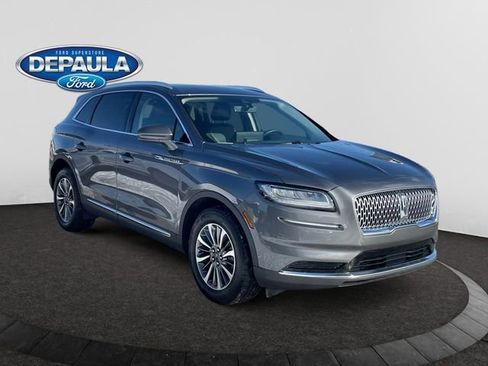 Used 2022 Lincoln Nautilus AWD w/ Premium Package image 9