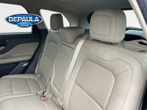 Used 2022 Lincoln Corsair AWD w/ Premium Package image 17