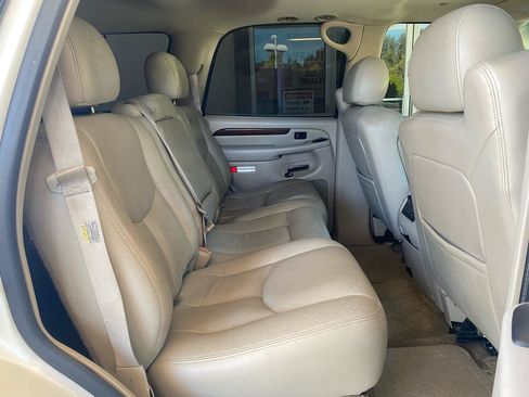 Used 2003 Cadillac Escalade 2WD image 30