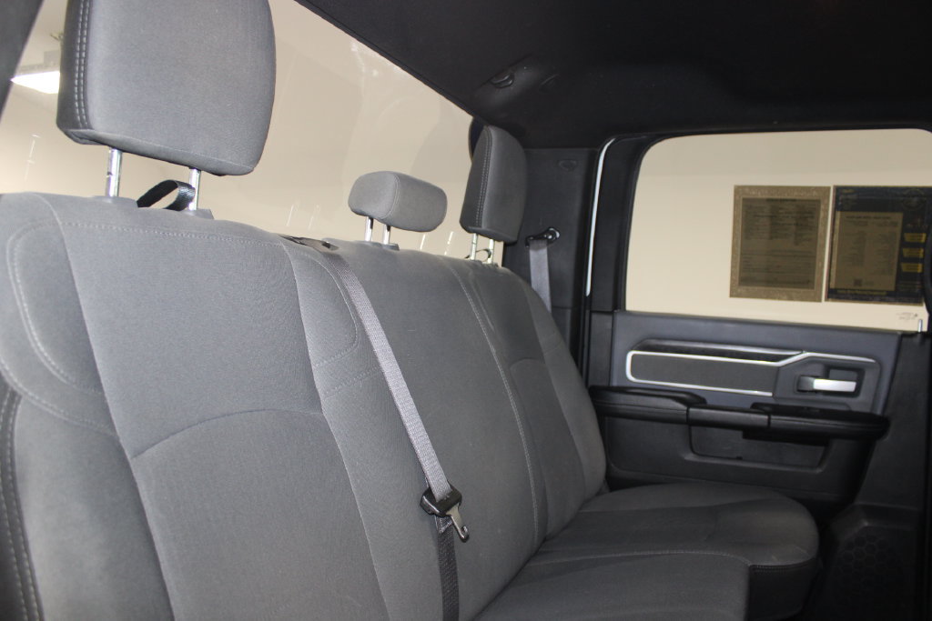 Used 2022 RAM 2500 Big Horn AWD/4WD image 24