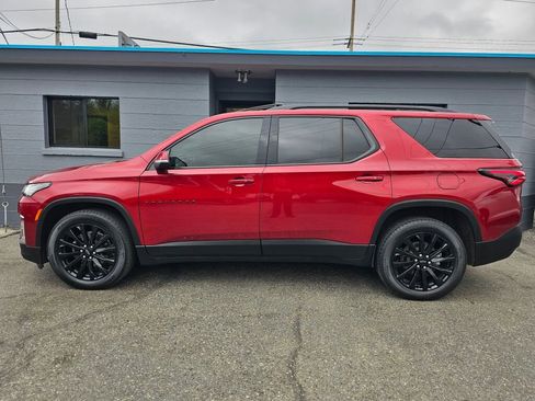 Used 2024 Chevrolet Traverse RS AWD/4WD image 2