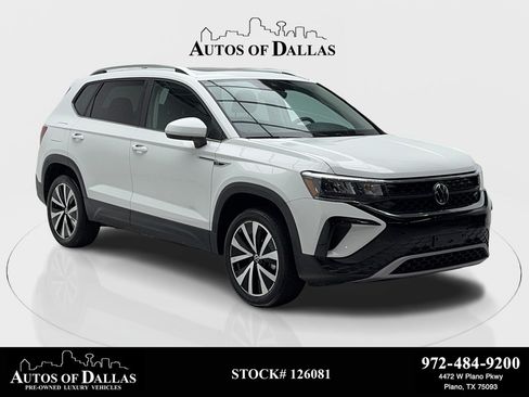 Used 2024 Volkswagen Taos SE FWD image 1