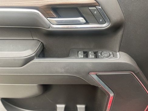 Used 2023 Chevrolet Silverado 1500 LT w/ Z71 Off-Road Package image 11