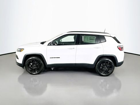 New 2026 Jeep Compass Latitude image 4