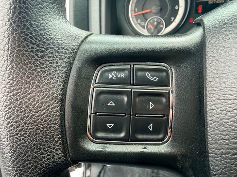 Used 2017 RAM 1500 Classic SLT AWD/4WD image 24