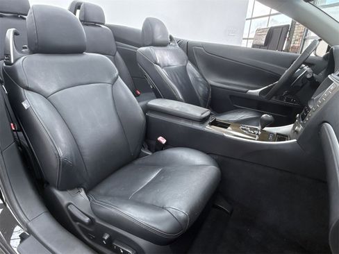 Used 2015 Lexus IS 250C image 18