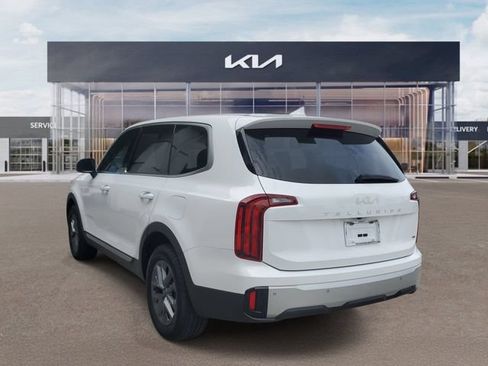 Certified 2024 Kia Telluride LX AWD/4WD image 4