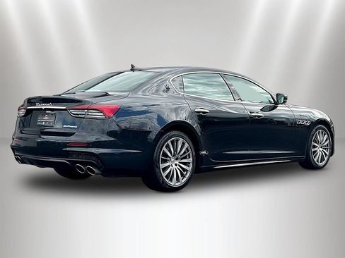Used 2022 Maserati Quattroporte Modena RWD image 6