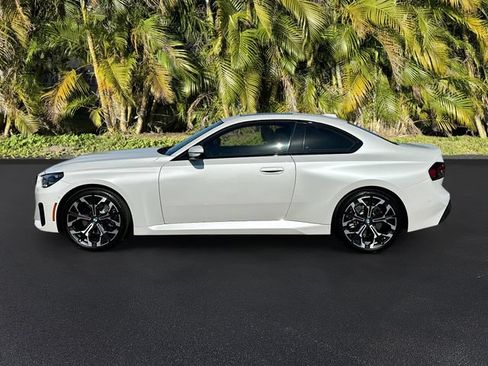 Used 2025 BMW 230i xDrive Coupe w/ Convenience Package AWD/4WD image 9