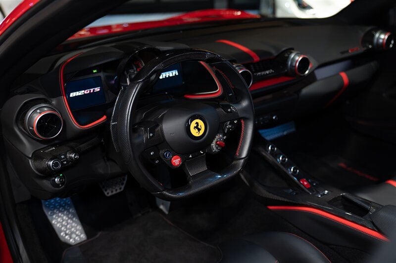 Used 2022 Ferrari 812 GTS RWD image 13
