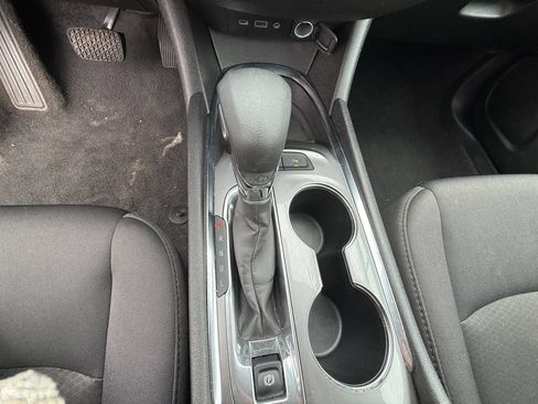 Used 2024 Chevrolet Malibu LT FWD image 30