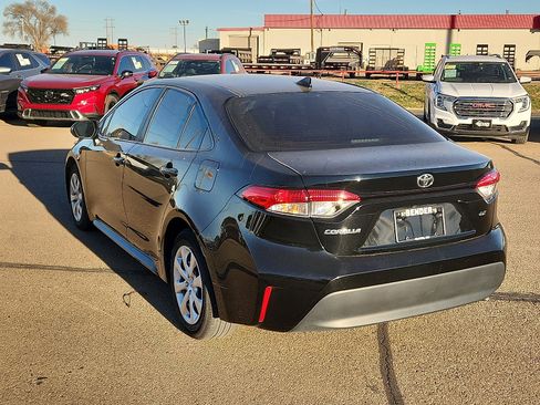Used 2024 Toyota Corolla LE image 3
