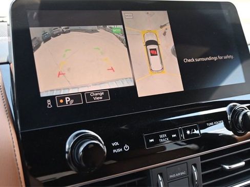 Used 2024 INFINITI QX80 Sensory image 19