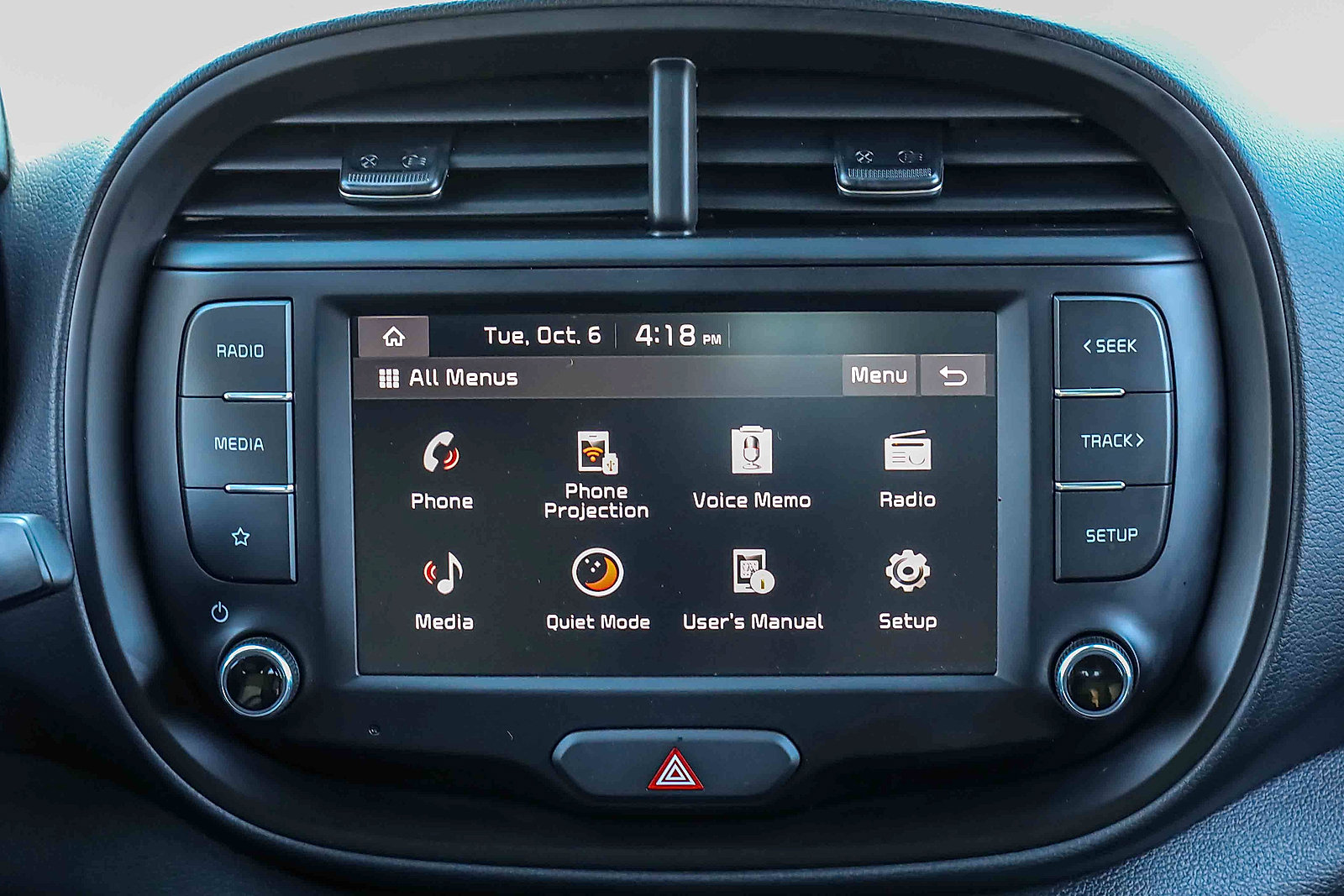 Certified 2025 Kia Soul LX w/ LX Technology Package FWD image 11