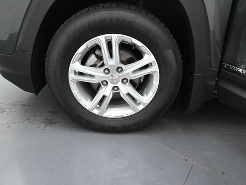 Used 2021 GMC Terrain SLE w/ Driver Convenience Package AWD/4WD image 8