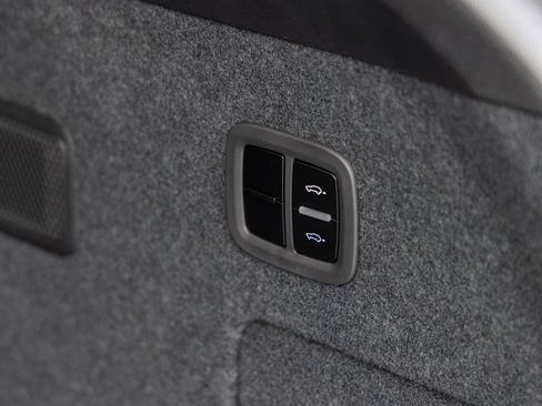 New 2026 Porsche Cayenne GTS image 44