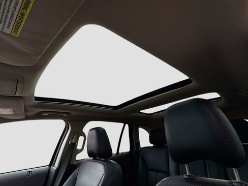 Used 2011 Ford Edge SEL w/ 202A Rapid Spec Order Code image 16