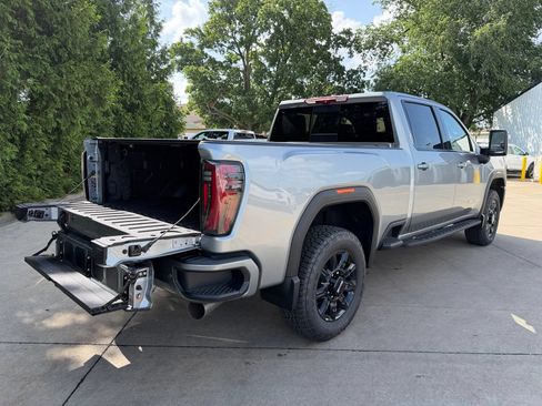 New 2026 GMC Sierra 2500 AT4 w/ AT4 Premium Plus Package AWD/4WD image 13