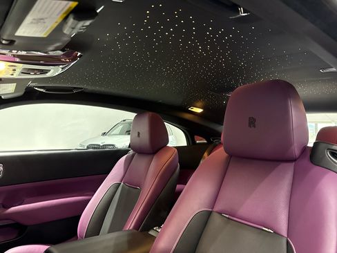 Used 2018 Rolls-Royce Wraith image 19
