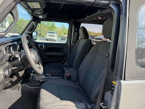 Used 2023 Jeep Wrangler Sport S image 14