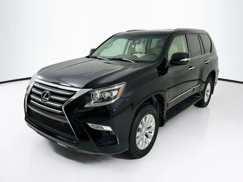 Used 2017 Lexus GX 460 Premium w/ Premium Package AWD/4WD image 3