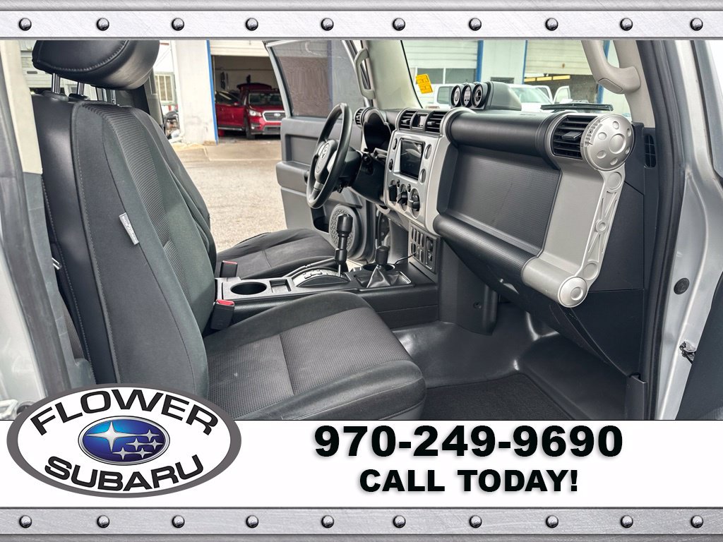 Used 2008 Toyota FJ Cruiser 4WD w/ Convenience Pkg image 9